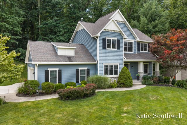 4667 Sundial Drive NE, Grand Rapids, MI 49525