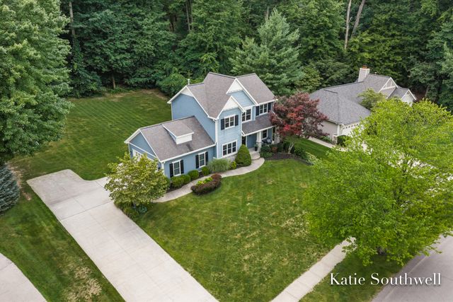 4667 Sundial Drive NE, Grand Rapids, MI 49525