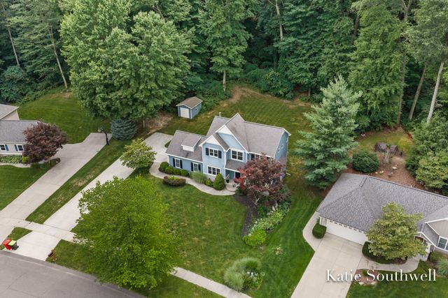 4667 Sundial Drive NE, Grand Rapids, MI 49525