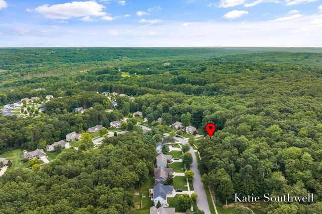 4667 Sundial Drive NE, Grand Rapids, MI 49525
