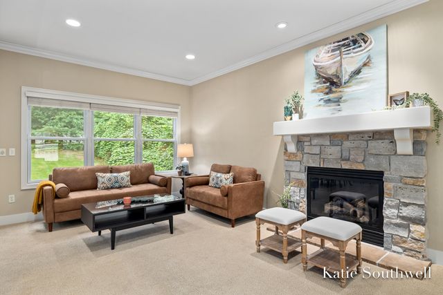4667 Sundial Drive NE, Grand Rapids, MI 49525