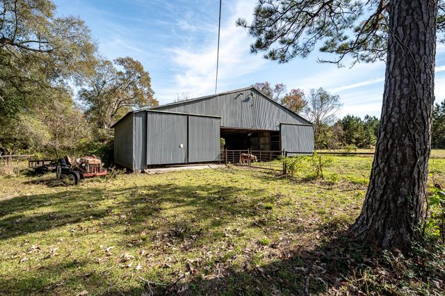 10488 Fostoria Road, Cleveland, TX 77328