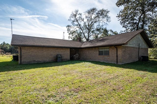 10488 Fostoria Road, Cleveland, TX 77328