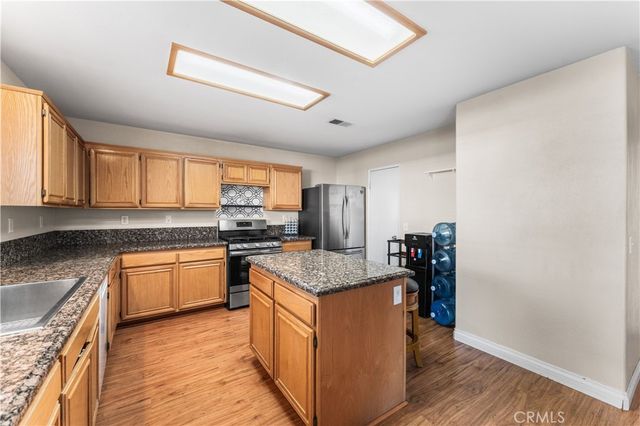 45416 Fairbanks, Lancaster, CA 93534