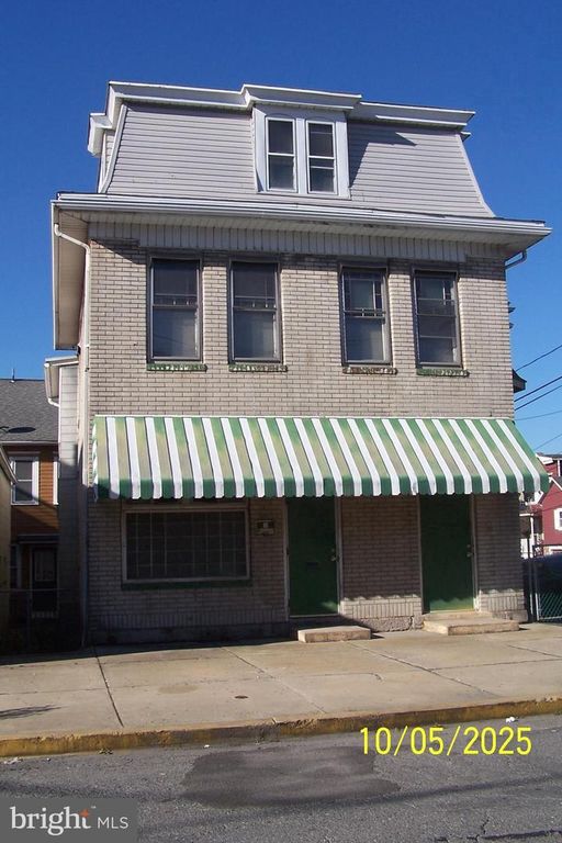 16 CENTER ST, Lansford, PA 18232