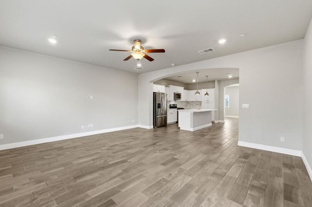 2715 Las Rosas Avenue, Clovis, CA 93619