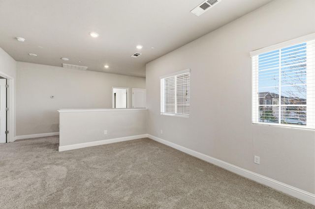 2715 Las Rosas Avenue, Clovis, CA 93619