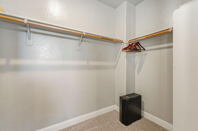 2715 Las Rosas Avenue, Clovis, CA 93619