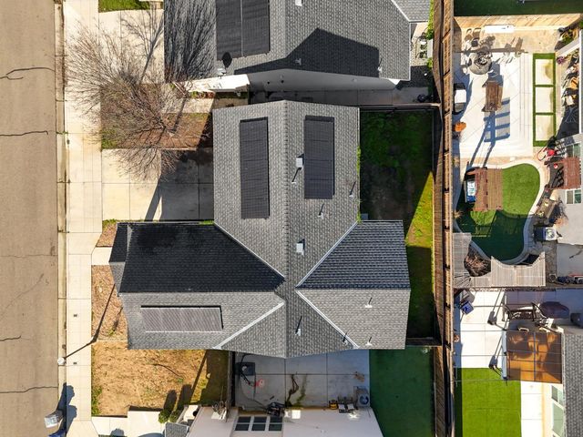 2715 Las Rosas Avenue, Clovis, CA 93619