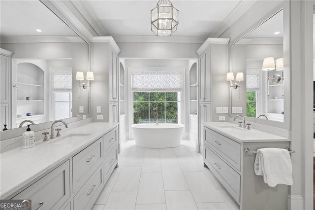 934 Winall Down Road NE, Atlanta, GA 30319