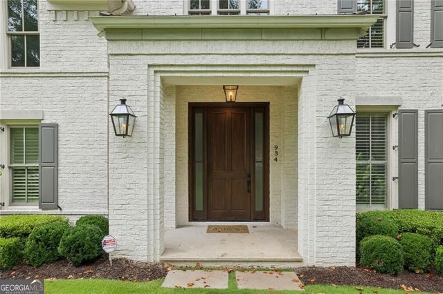 934 Winall Down Road NE, Atlanta, GA 30319