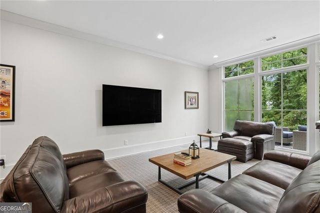 934 Winall Down Road NE, Atlanta, GA 30319