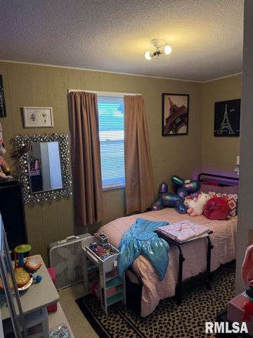 1820 AMBER Avenue, Quincy, IL 62305