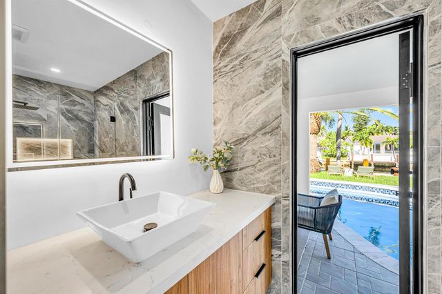 1120 SE 9th Avenue, Pompano Beach, FL 33060