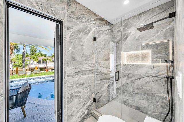 1120 SE 9th Avenue, Pompano Beach, FL 33060