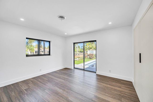 1120 SE 9th Avenue, Pompano Beach, FL 33060