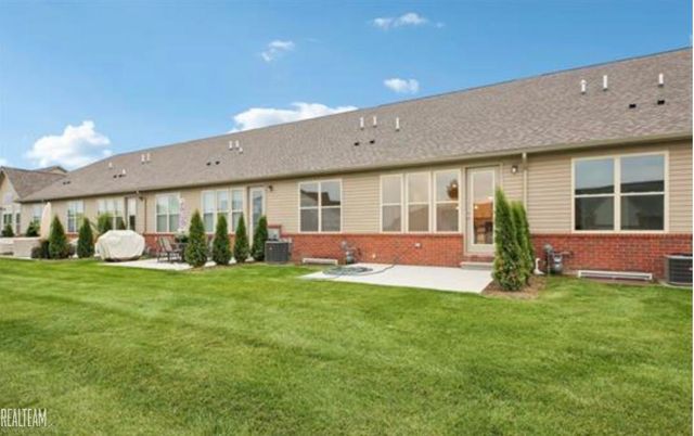 48810 Birmingham Drive, Chesterfield, MI 48047
