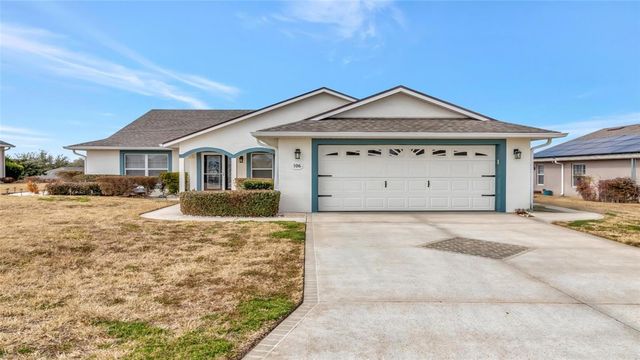 106 FAIRWAY CIRCLE, Umatilla, FL 32784