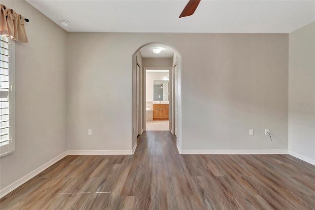 106 FAIRWAY CIRCLE, Umatilla, FL 32784