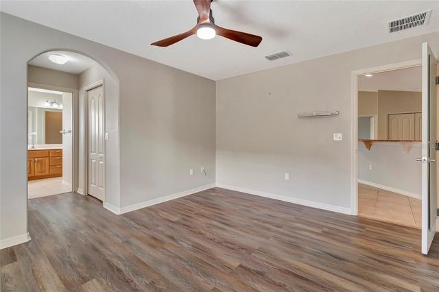 106 FAIRWAY CIRCLE, Umatilla, FL 32784