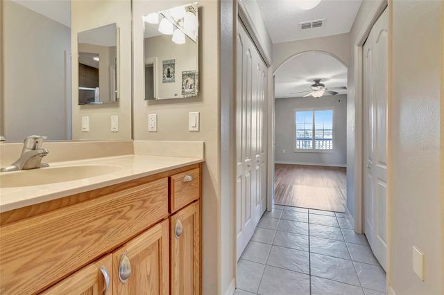 106 FAIRWAY CIRCLE, Umatilla, FL 32784