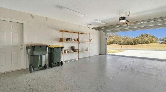 106 FAIRWAY CIRCLE, Umatilla, FL 32784