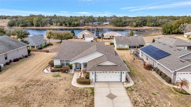 106 FAIRWAY CIRCLE, Umatilla, FL 32784