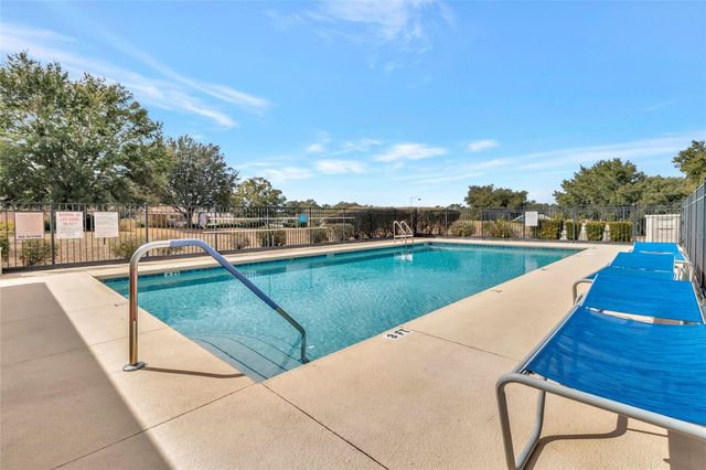 106 FAIRWAY CIRCLE, Umatilla, FL 32784