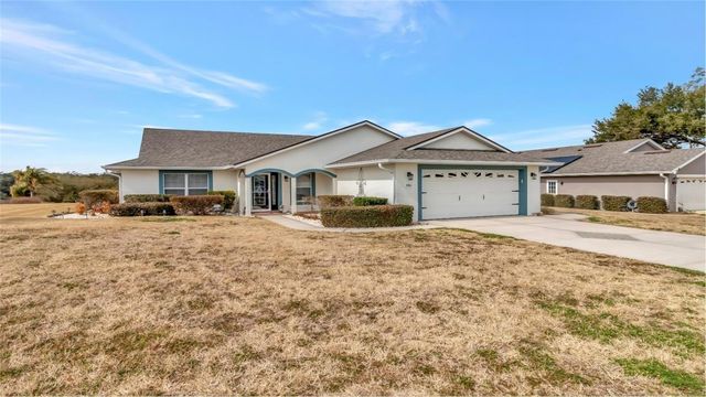 106 FAIRWAY CIRCLE, Umatilla, FL 32784