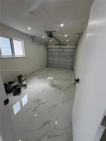 8981 SW 5th Ln, Miami, FL 33174