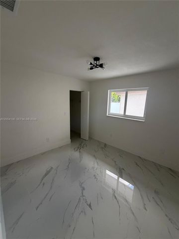 8981 SW 5th Ln, Miami, FL 33174