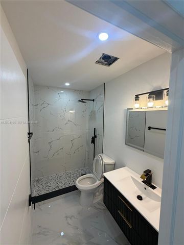 8981 SW 5th Ln, Miami, FL 33174