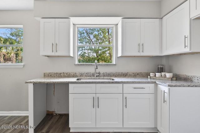 2615 KERSHAW Drive, Jacksonville, FL 32211