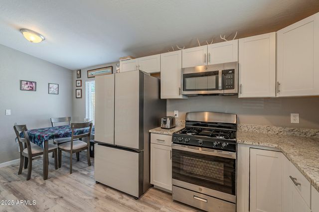 10951 N 91ST Avenue 32, Peoria, AZ 85345