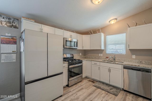 10951 N 91ST Avenue 32, Peoria, AZ 85345