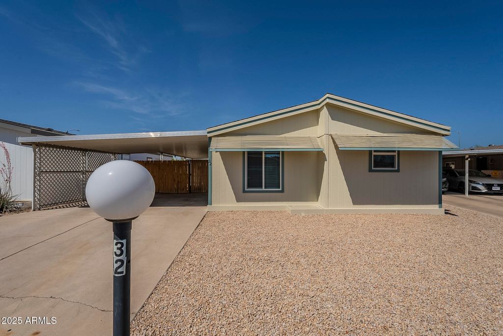 10951 N 91ST Avenue 32, Peoria, AZ 85345