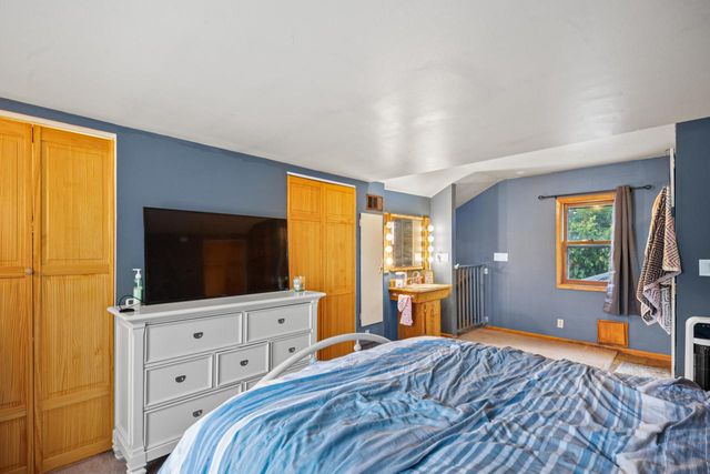 1139 White Rock AVENUE, Waukesha, WI 53186