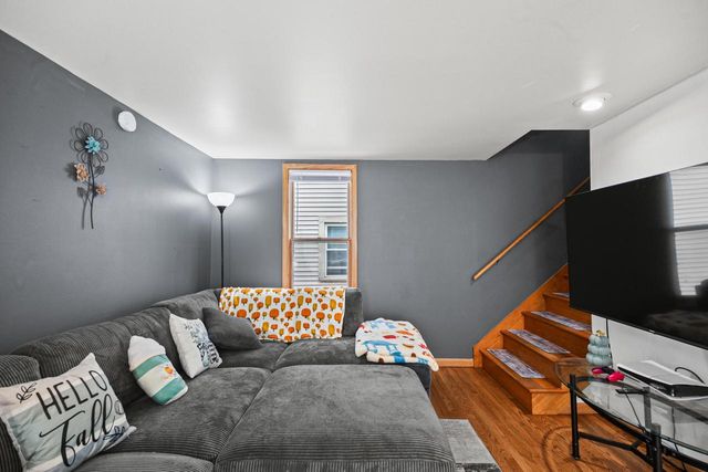 1139 White Rock AVENUE, Waukesha, WI 53186