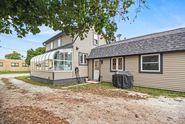 1139 White Rock AVENUE, Waukesha, WI 53186