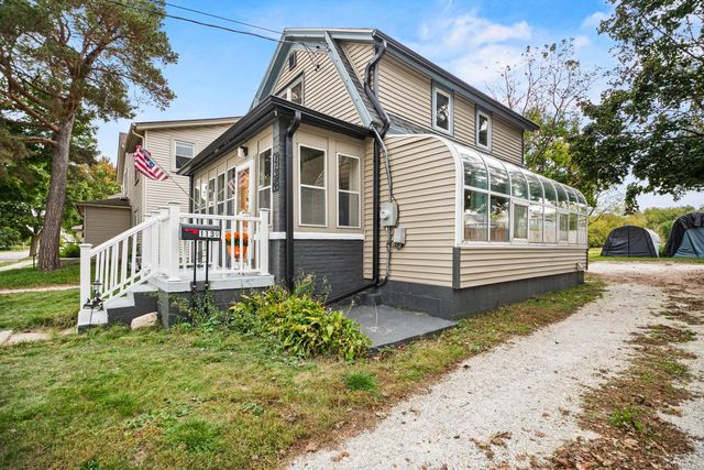 1139 White Rock AVENUE, Waukesha, WI 53186