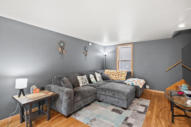 1139 White Rock AVENUE, Waukesha, WI 53186