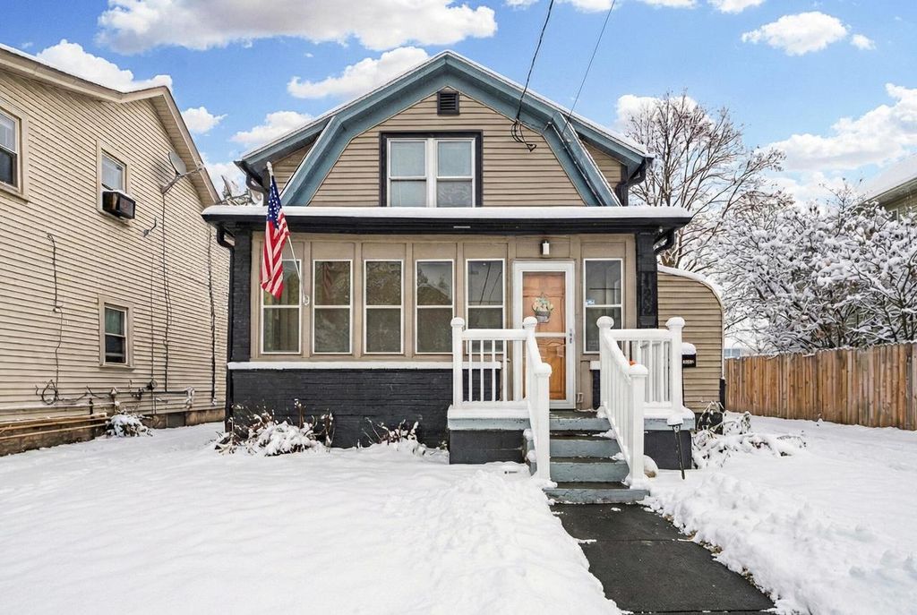 1139 White Rock AVENUE, Waukesha, WI 53186