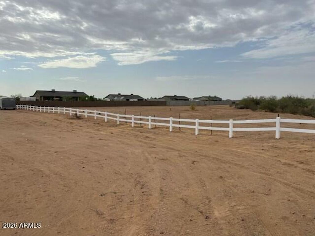 22218 W DIXILETA Drive -, Wittmann, AZ 85361 — exterior