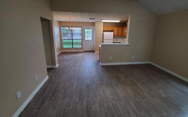 171 Horn Court, Baytown, TX 77523