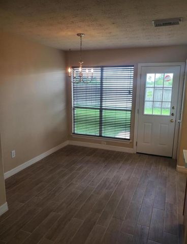 171 Horn Court, Baytown, TX 77523