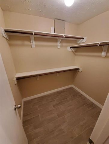 171 Horn Court, Baytown, TX 77523