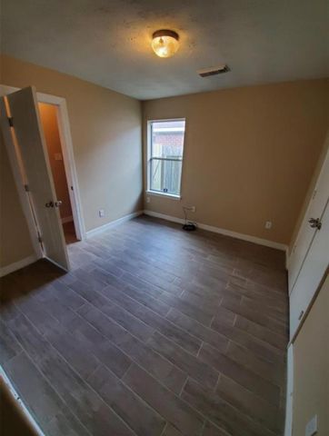 171 Horn Court, Baytown, TX 77523