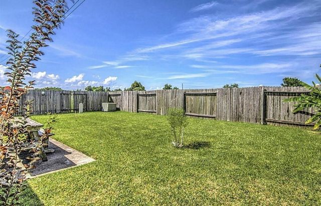 171 Horn Court, Baytown, TX 77523