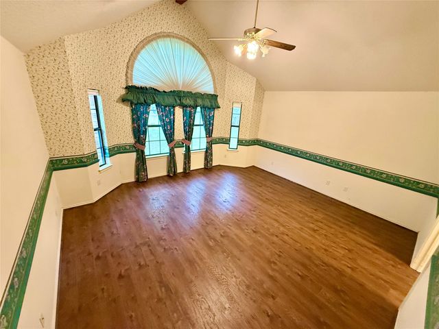 2103 Pecan Street, Bonham, TX 75418