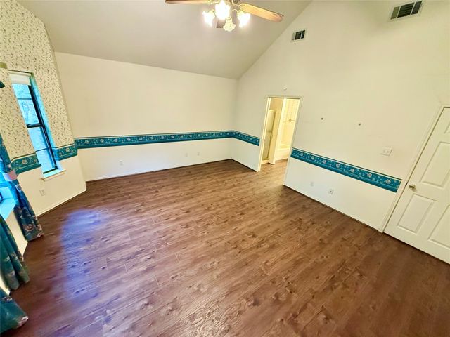 2103 Pecan Street, Bonham, TX 75418